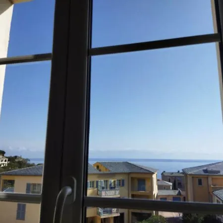 Appartement Beau T2 au calme à deux pas du port d'Erbalunga à Erbalunga  Extérieur photo